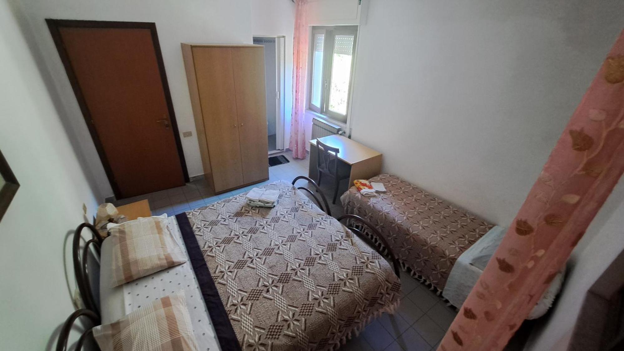 Hotel Alberta Масса Екстер'єр фото